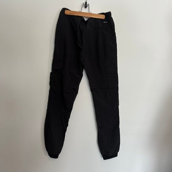 Mountain Equipment Co-Op. Outdoor Pants. Black. Size Large (Fits Medium). Womens - Picture 3 of 9